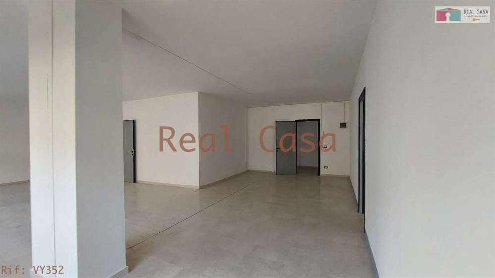 ufficio in vendita a Modena in zona San Faustino