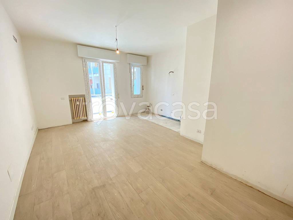 appartamento in vendita a Modena in zona San Lazzaro / Modena Est