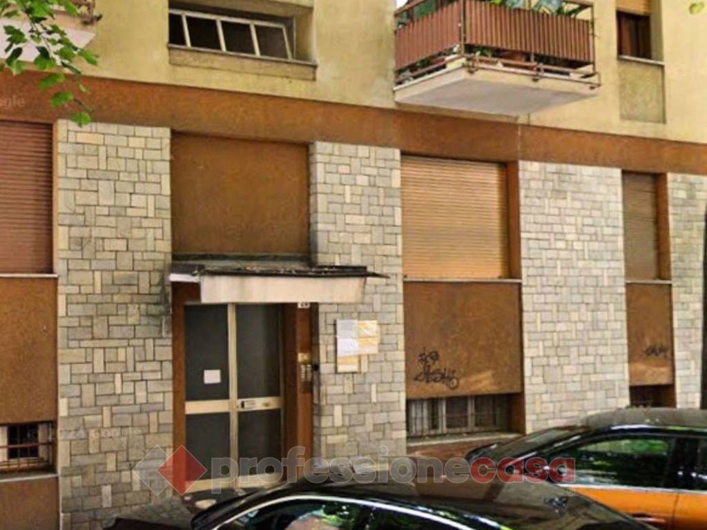 negozio in vendita a Modena in zona San Lazzaro / Modena Est