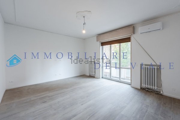 appartamento in vendita a Modena in zona Amendola