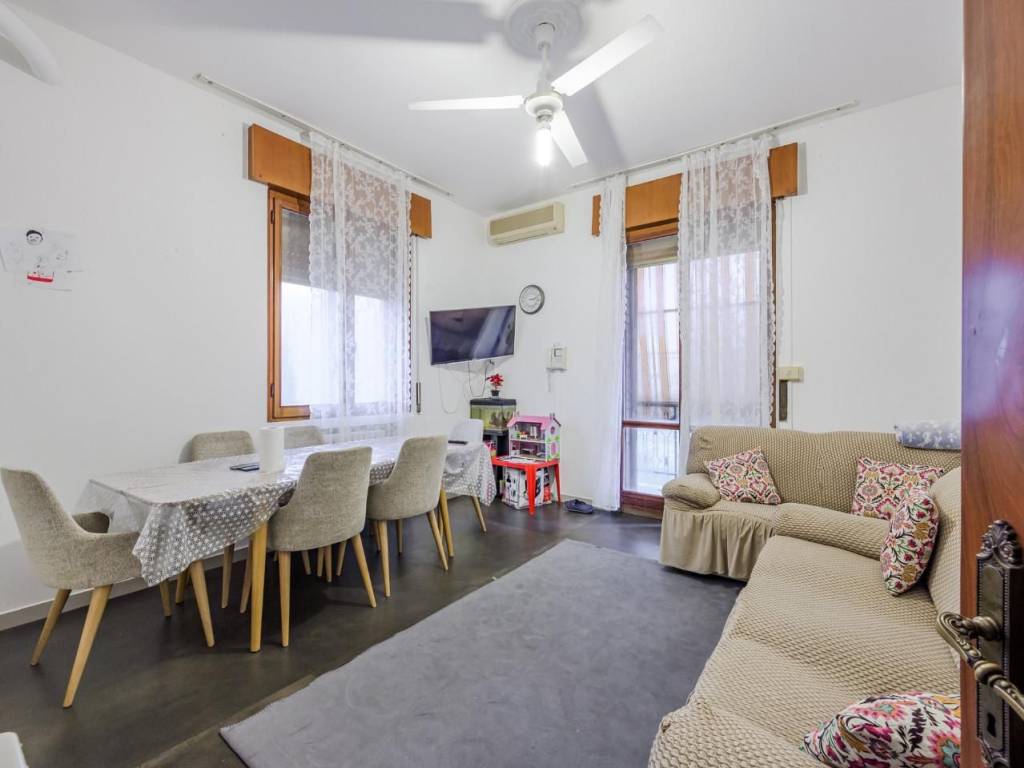 casa indipendente in vendita a Modena in zona Cittanova