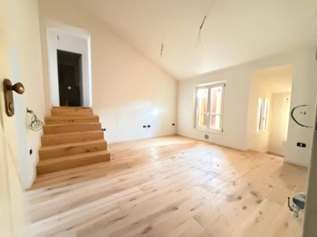 appartamento in vendita a Modena in zona Centro Storico