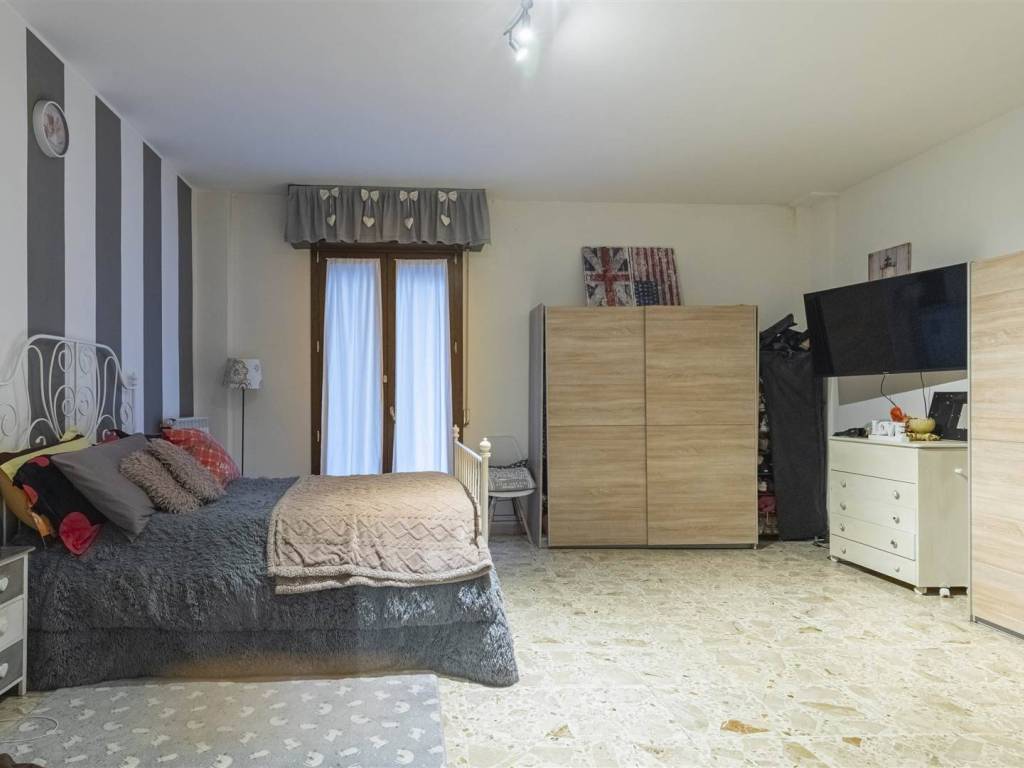 appartamento in vendita a Modena in zona San Lazzaro / Modena Est