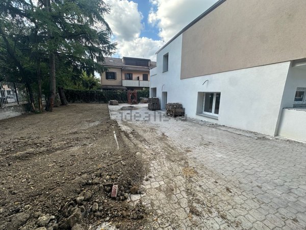 casa indipendente in vendita a Modena