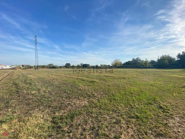 casa indipendente in vendita a Modena in zona Albareto