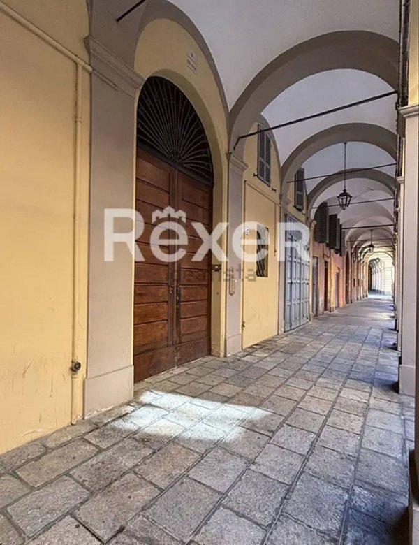 appartamento in vendita a Modena in zona Centro Storico