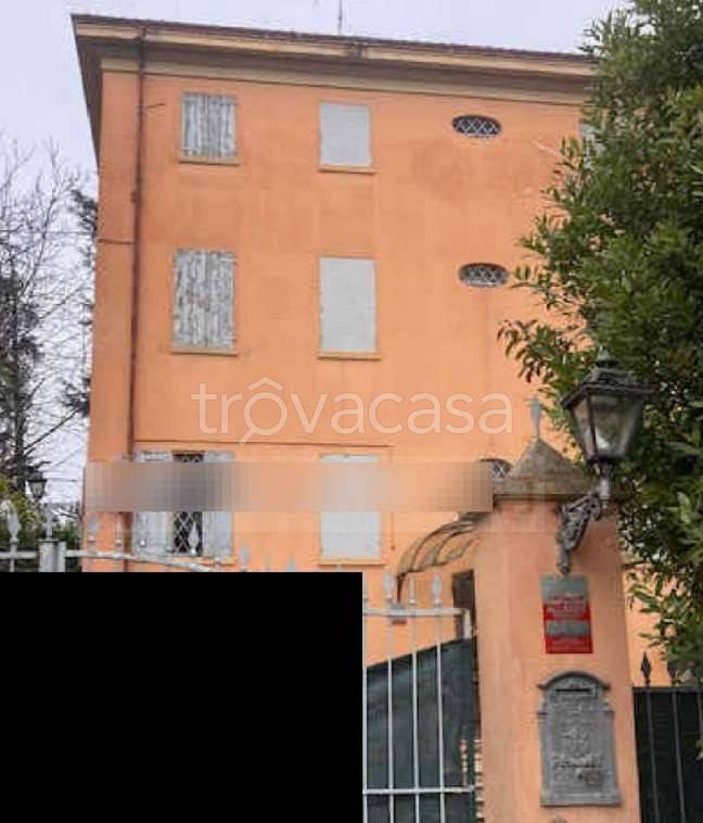 casa indipendente in vendita a Modena in zona San Faustino