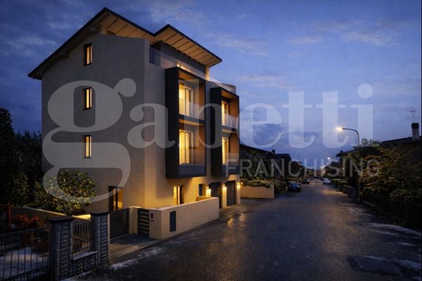 casa semindipendente in vendita a Modena