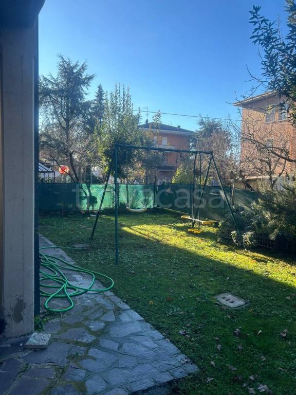 casa indipendente in vendita a Modena in zona Crocetta