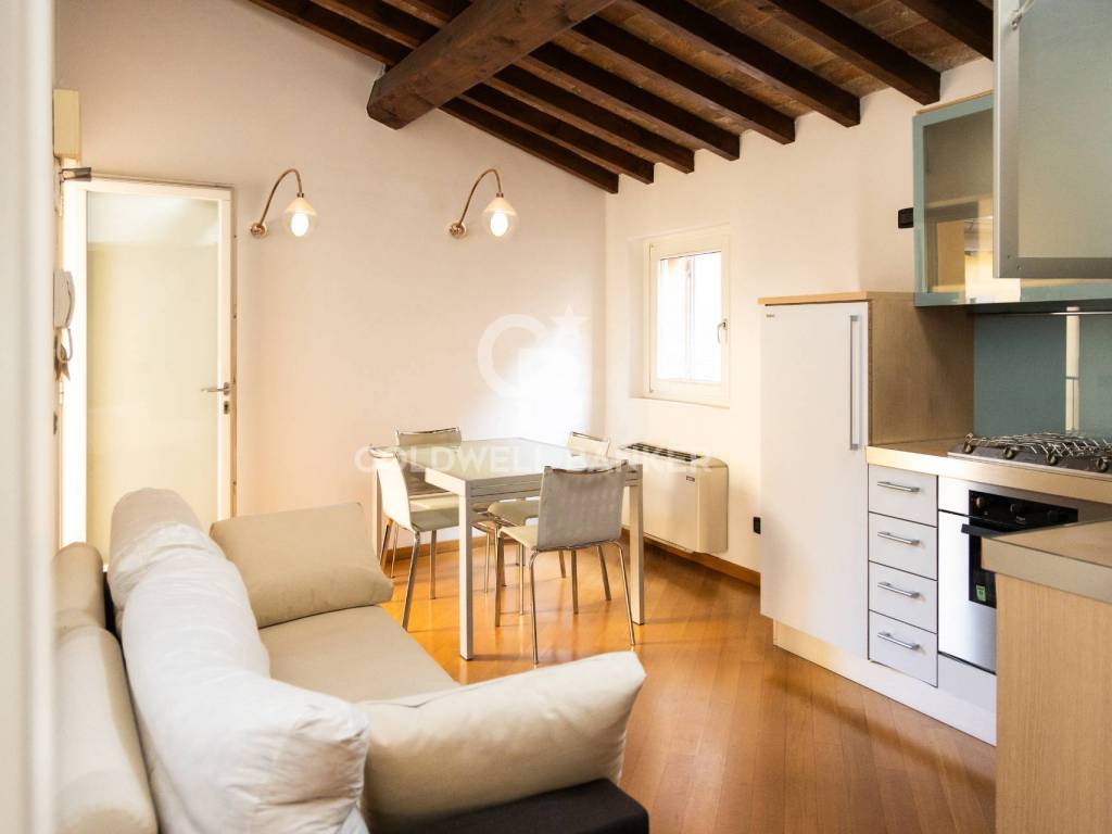 appartamento in vendita a Modena in zona Centro Storico