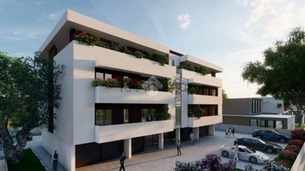 appartamento in vendita a Modena in zona Crocetta