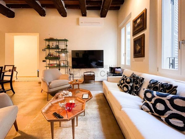 appartamento in vendita a Modena in zona Centro Storico