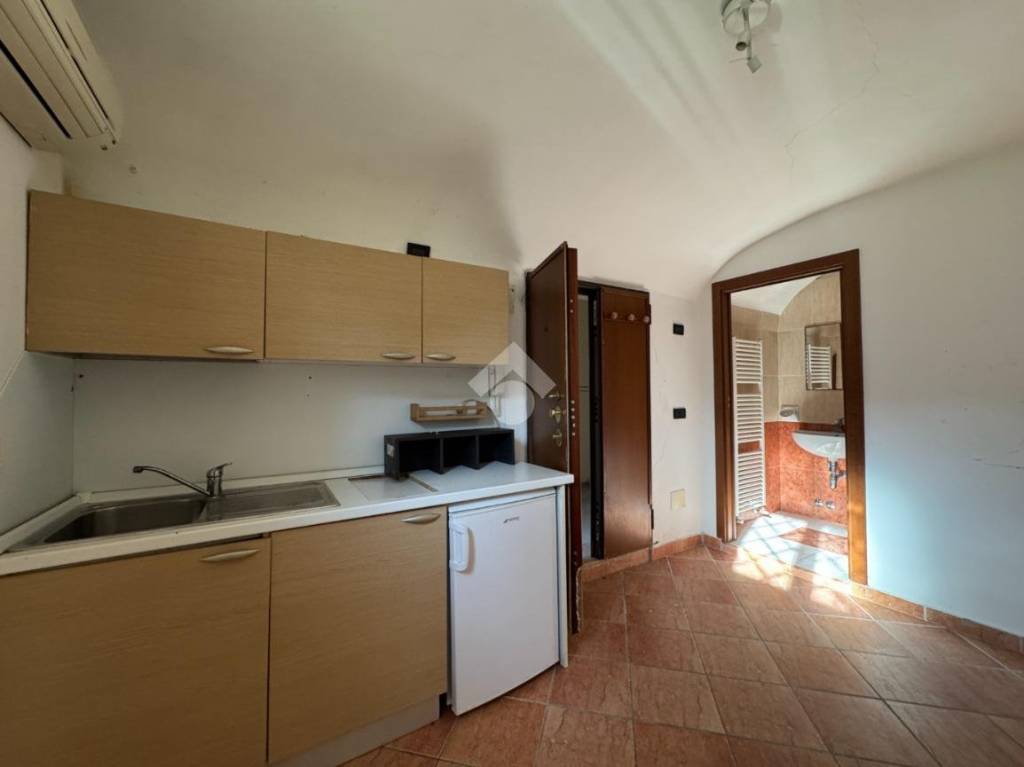 appartamento in vendita a Modena in zona Centro Storico