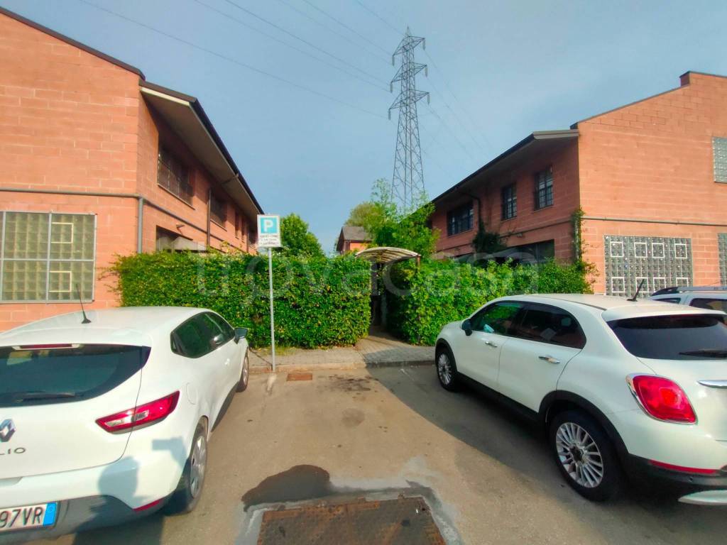 appartamento in vendita a Modena in zona San Lazzaro / Modena Est