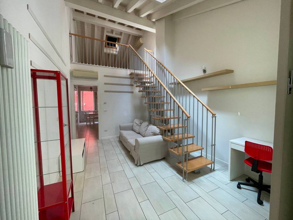 appartamento in vendita a Modena in zona Centro Storico