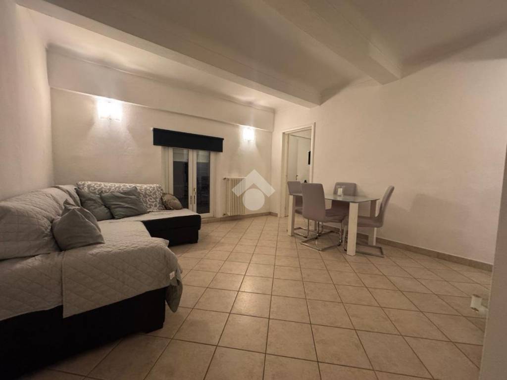 appartamento in vendita a Modena in zona San Lazzaro / Modena Est