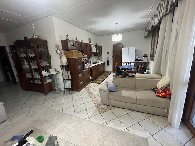 appartamento in vendita a Modena in zona Crocetta