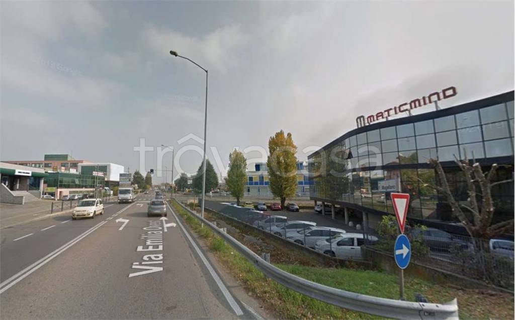 capannone in vendita a Modena in zona Madonnina / Quattro Ville