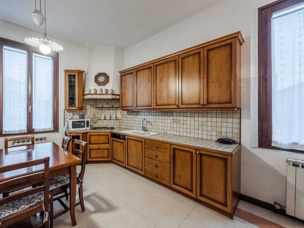 appartamento in vendita a Modena