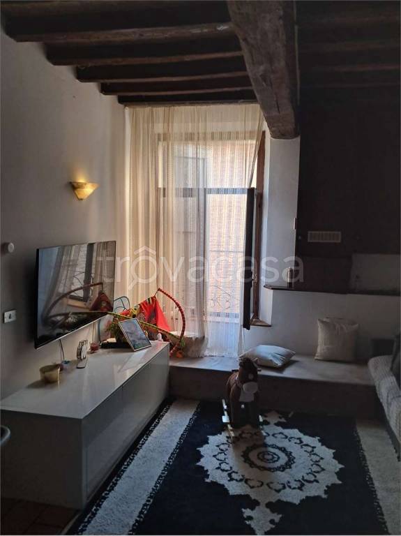 appartamento in vendita a Modena in zona Centro Storico