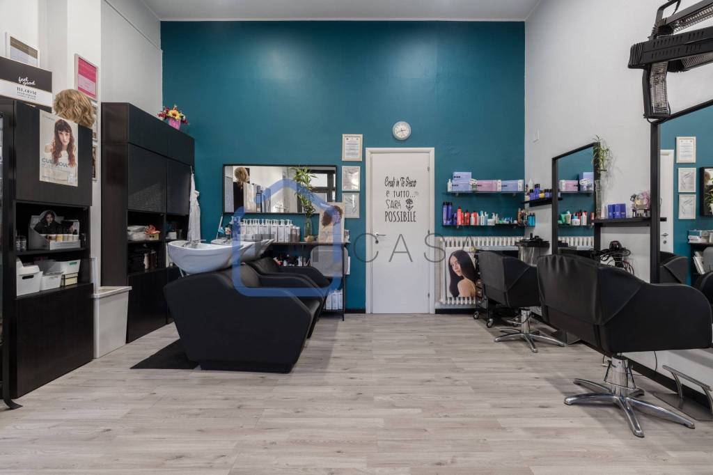 negozio in vendita a Modena