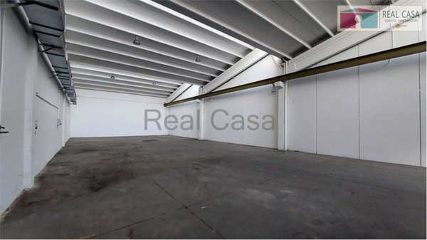 ufficio in vendita a Modena in zona San Lazzaro / Modena Est