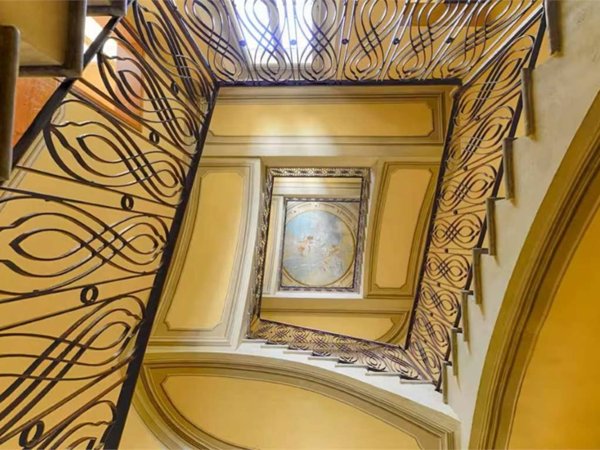 appartamento in vendita a Modena in zona Centro Storico