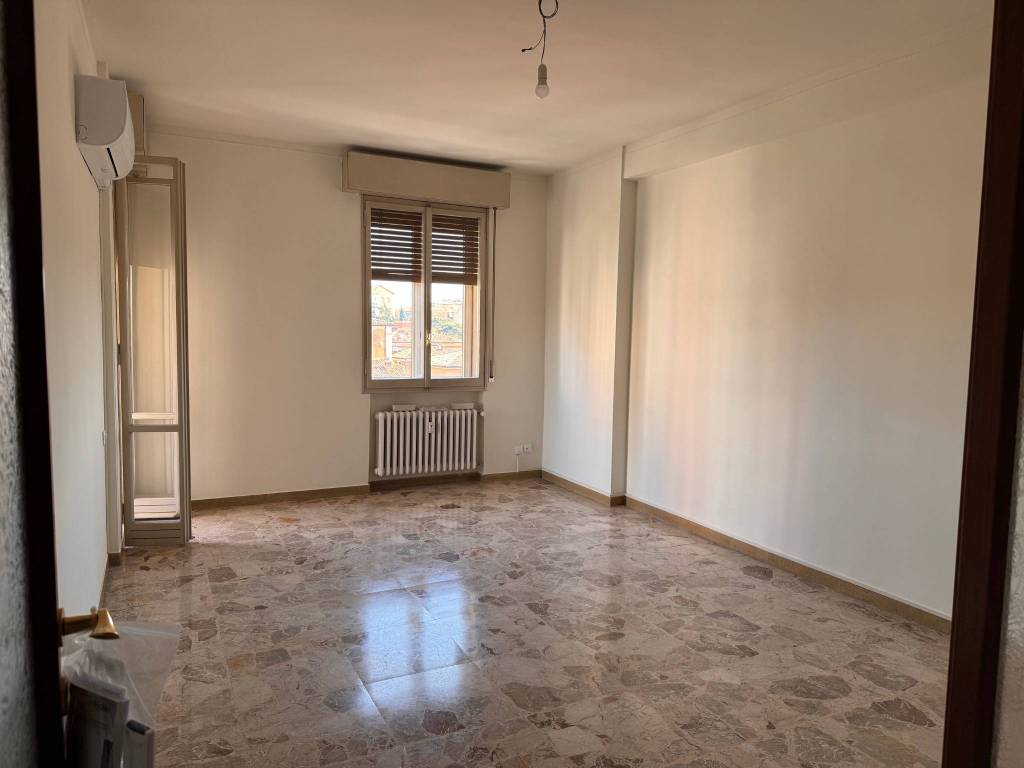 appartamento in vendita a Modena in zona Vaciglio