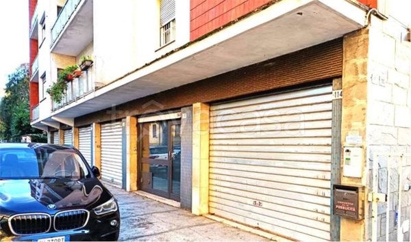 negozio in vendita a Modena in zona Sant'Agnese