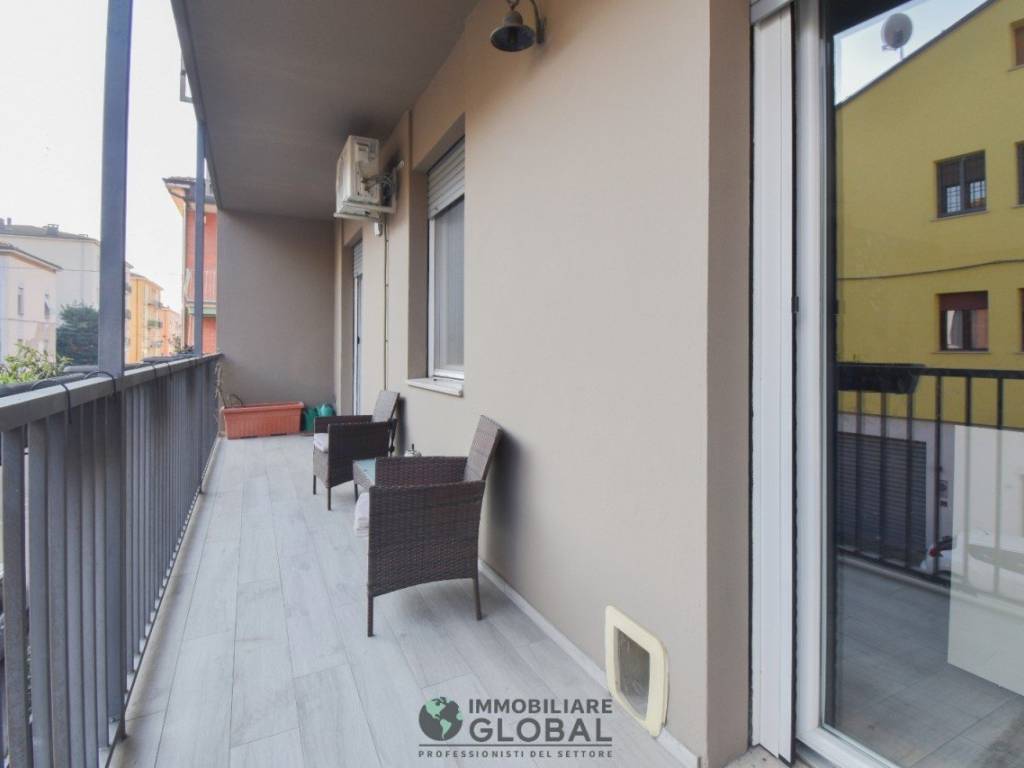 appartamento in vendita a Modena in zona San Lazzaro / Modena Est