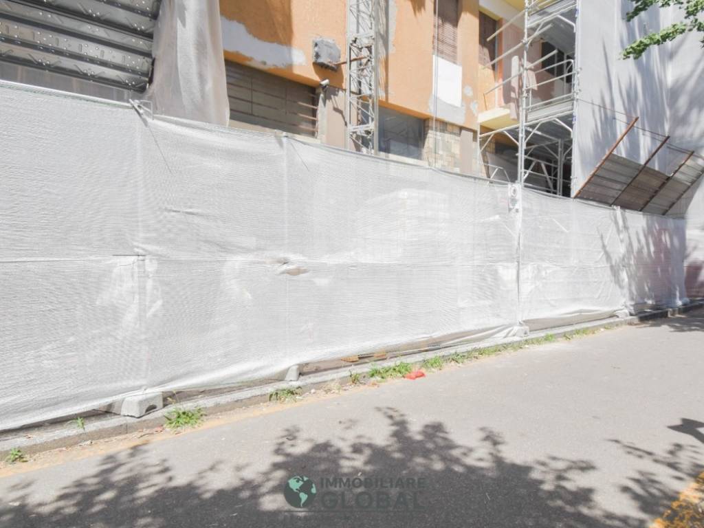 negozio in vendita a Modena in zona Sant'Agnese