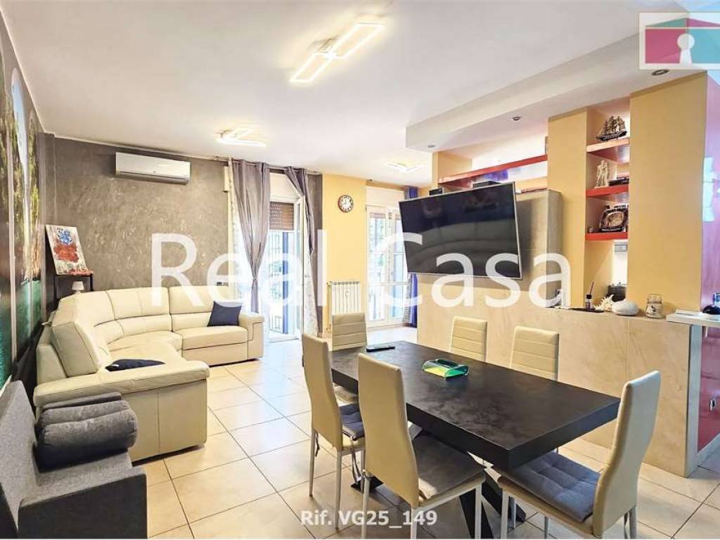 appartamento in vendita a Modena in zona Centro Storico