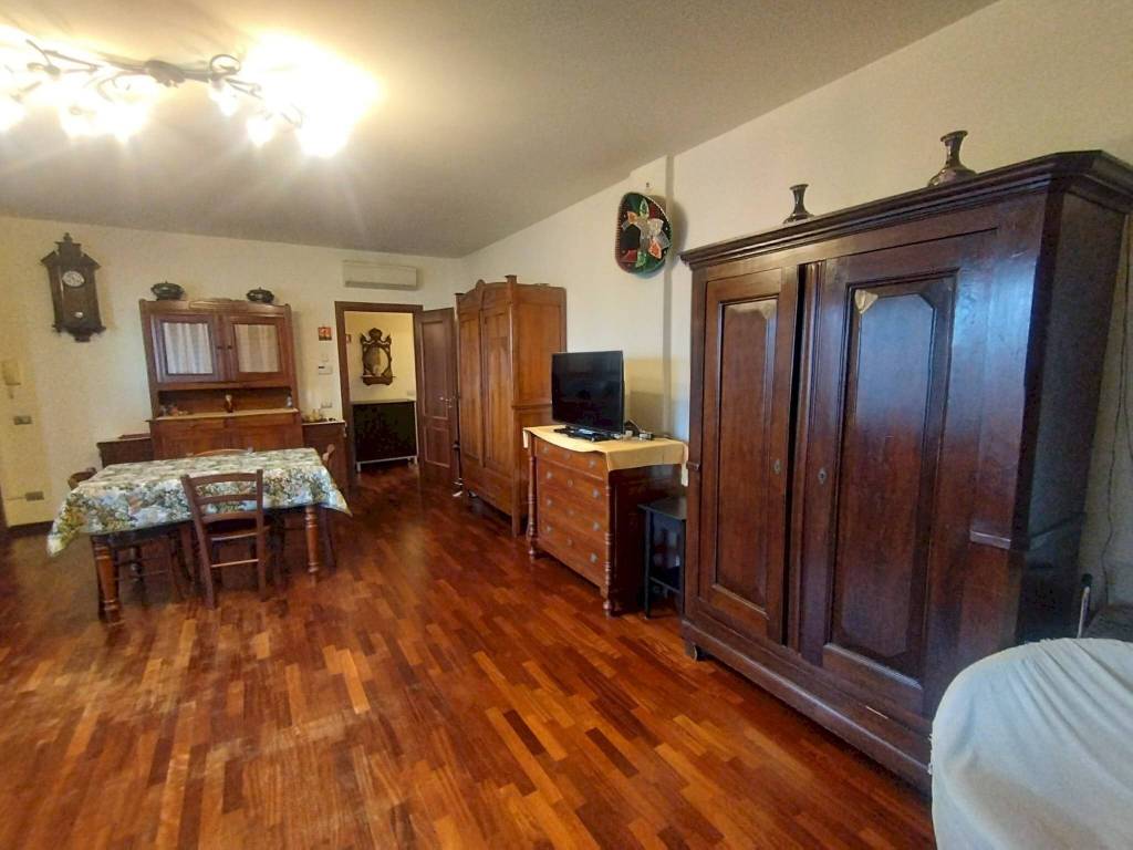 appartamento in vendita a Modena in zona Cittanova