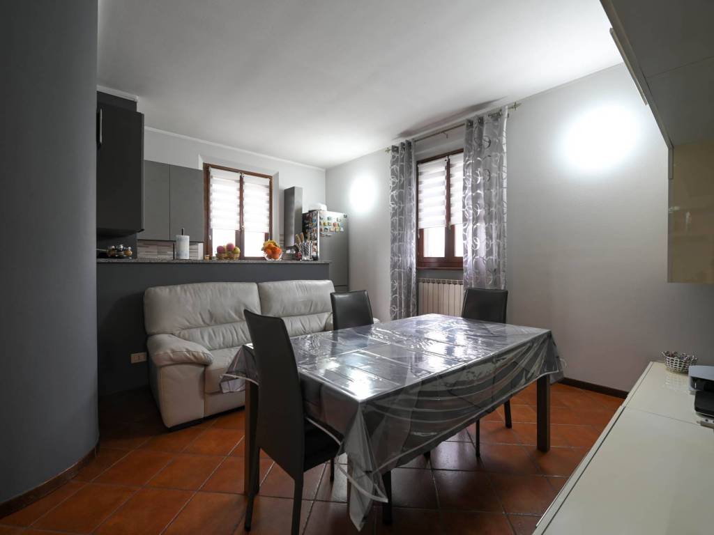 appartamento in vendita a Modena in zona Madonnina / Quattro Ville