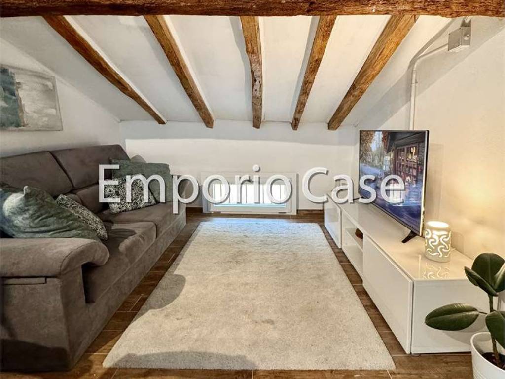 appartamento in vendita a Modena in zona Centro Storico