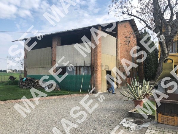 casa indipendente in vendita a Modena in zona Portile