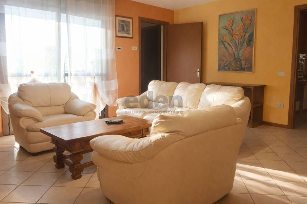 appartamento in vendita a Modena in zona San Lazzaro / Modena Est