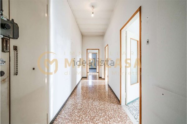 appartamento in vendita a Modena in zona San Faustino
