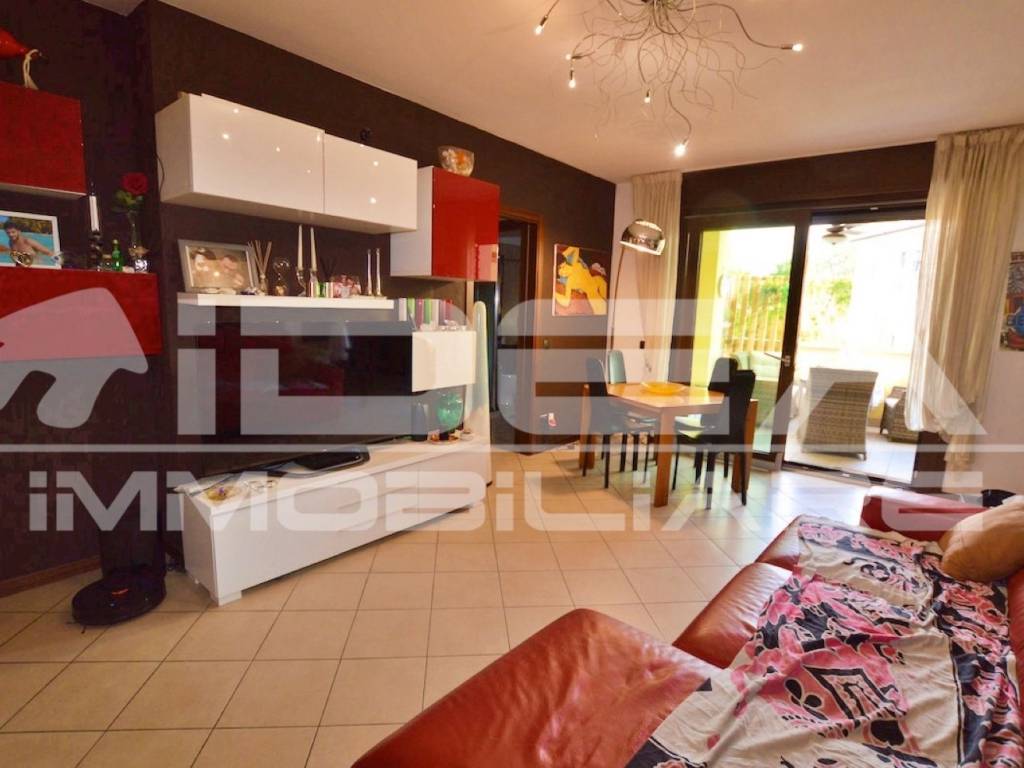 appartamento in vendita a Modena in zona Crocetta