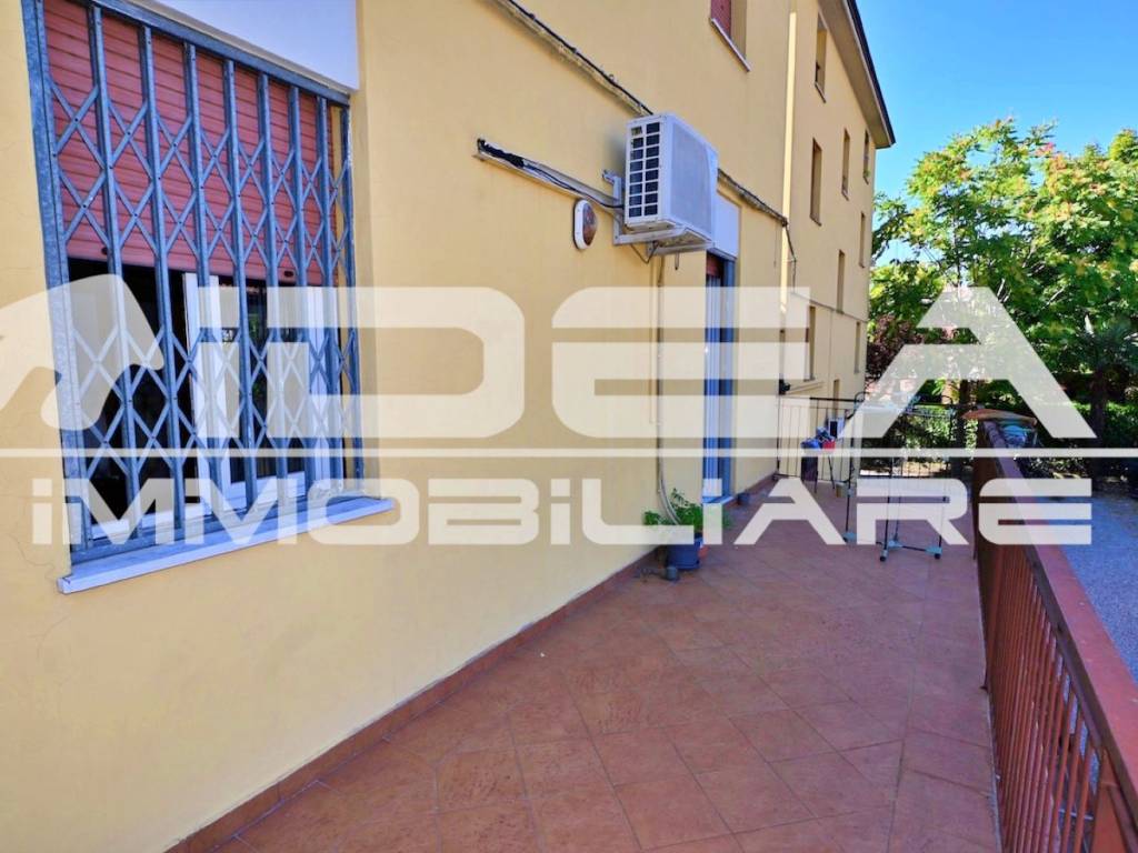 appartamento in vendita a Modena in zona San Lazzaro / Modena Est