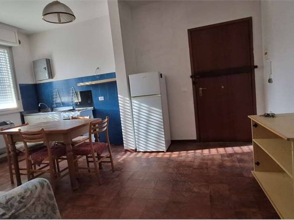 appartamento in vendita a Modena in zona Crocetta