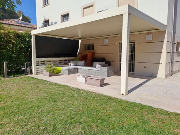 casa indipendente in vendita a Modena in zona Cittanova