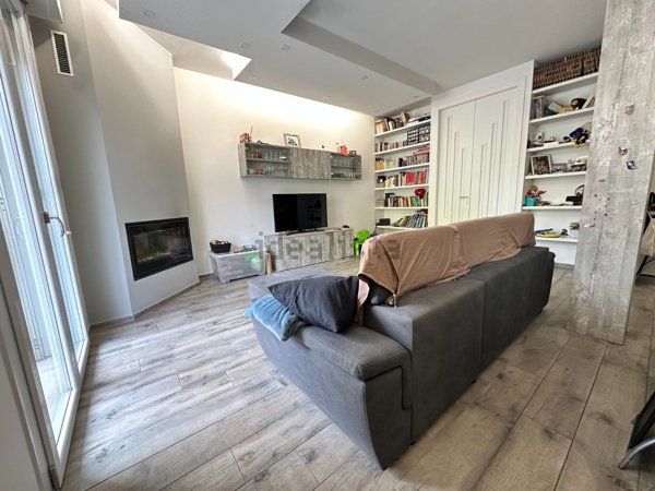 casa indipendente in vendita a Modena