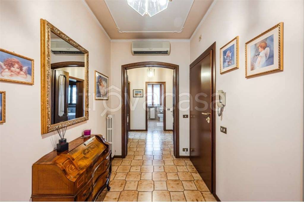 appartamento in vendita a Modena