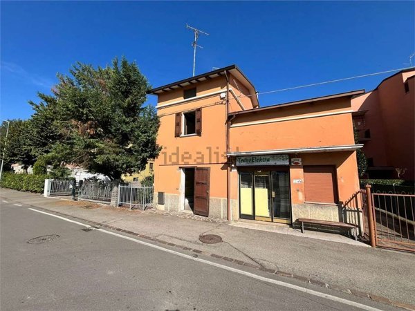 casa indipendente in vendita a Modena