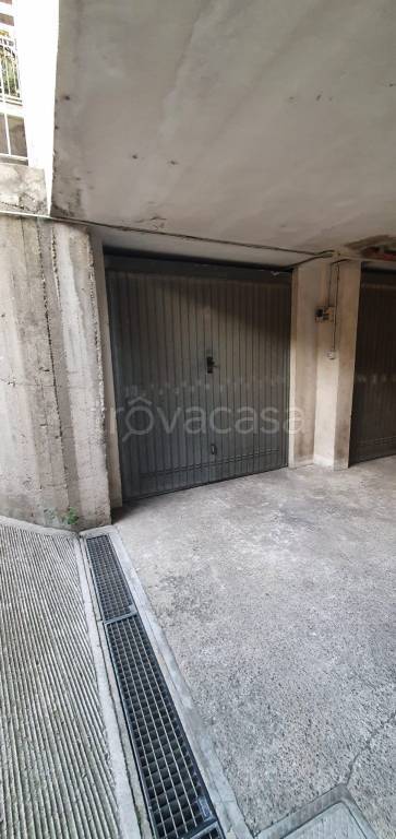 locale di sgombero in vendita a Modena in zona Crocetta