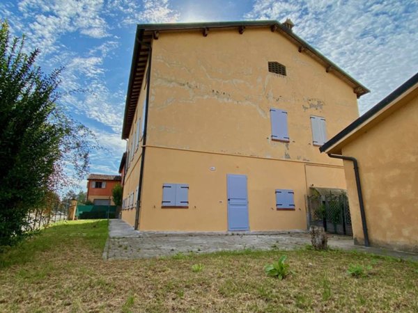 appartamento in vendita a Modena in zona Lesignana