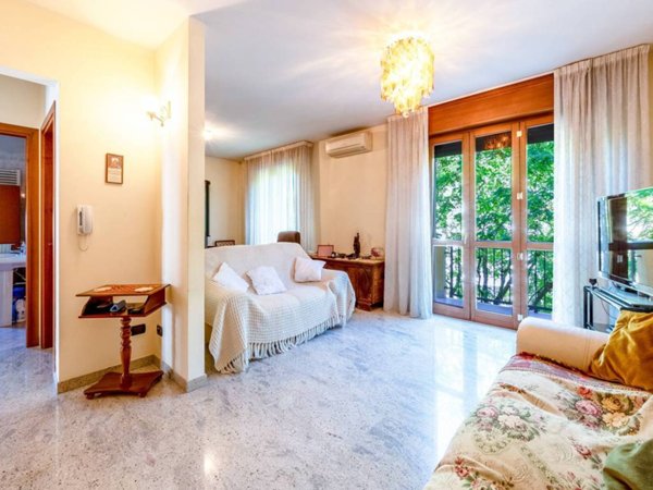 appartamento in vendita a Modena in zona Vaciglio