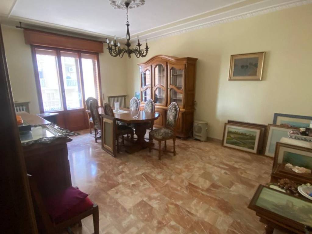 appartamento in vendita a Modena in zona San Faustino