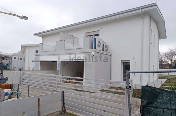 casa indipendente in vendita a Modena in zona Cognento